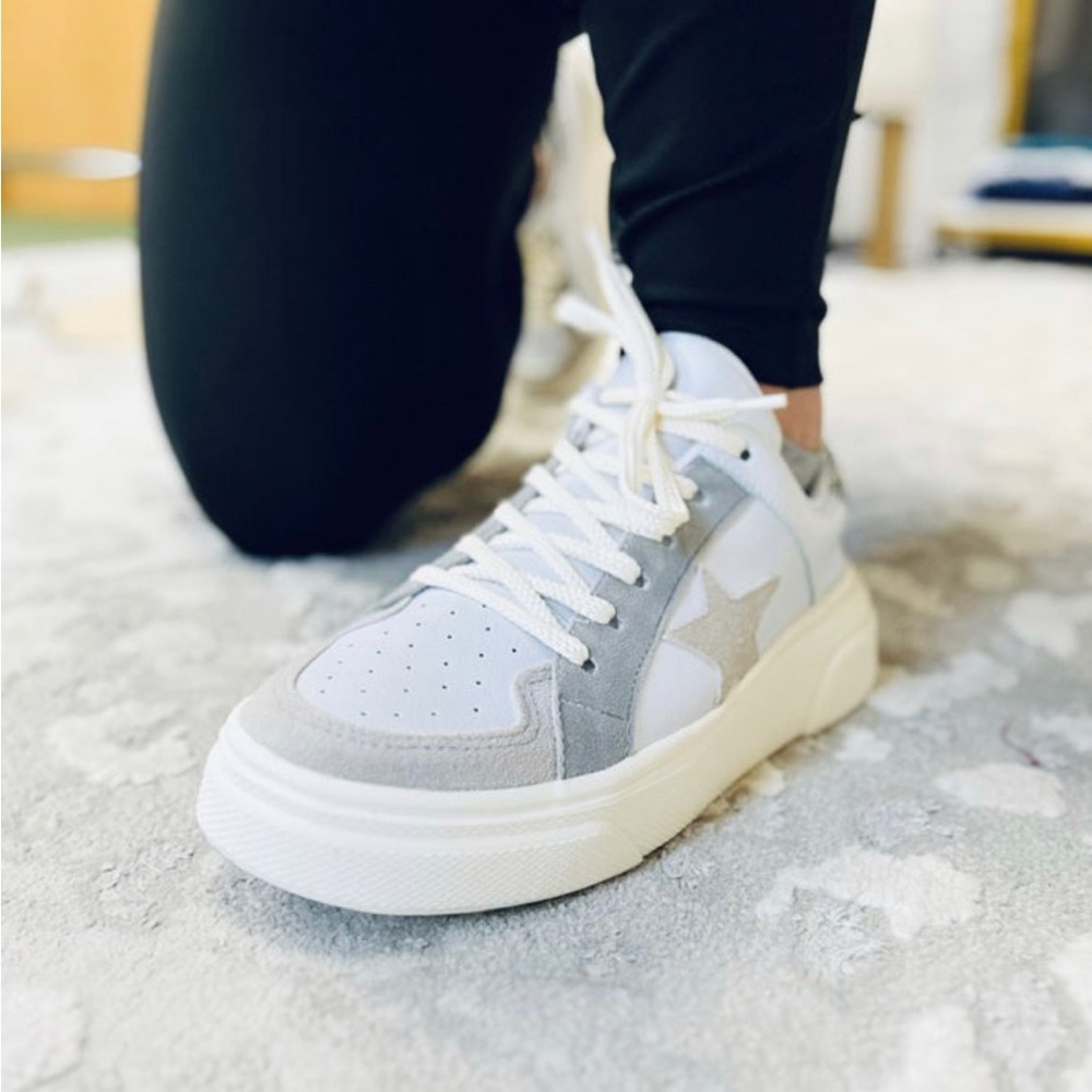 Aria Star Sneakers